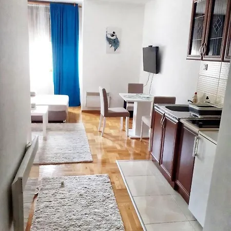 Koledo Apartment *